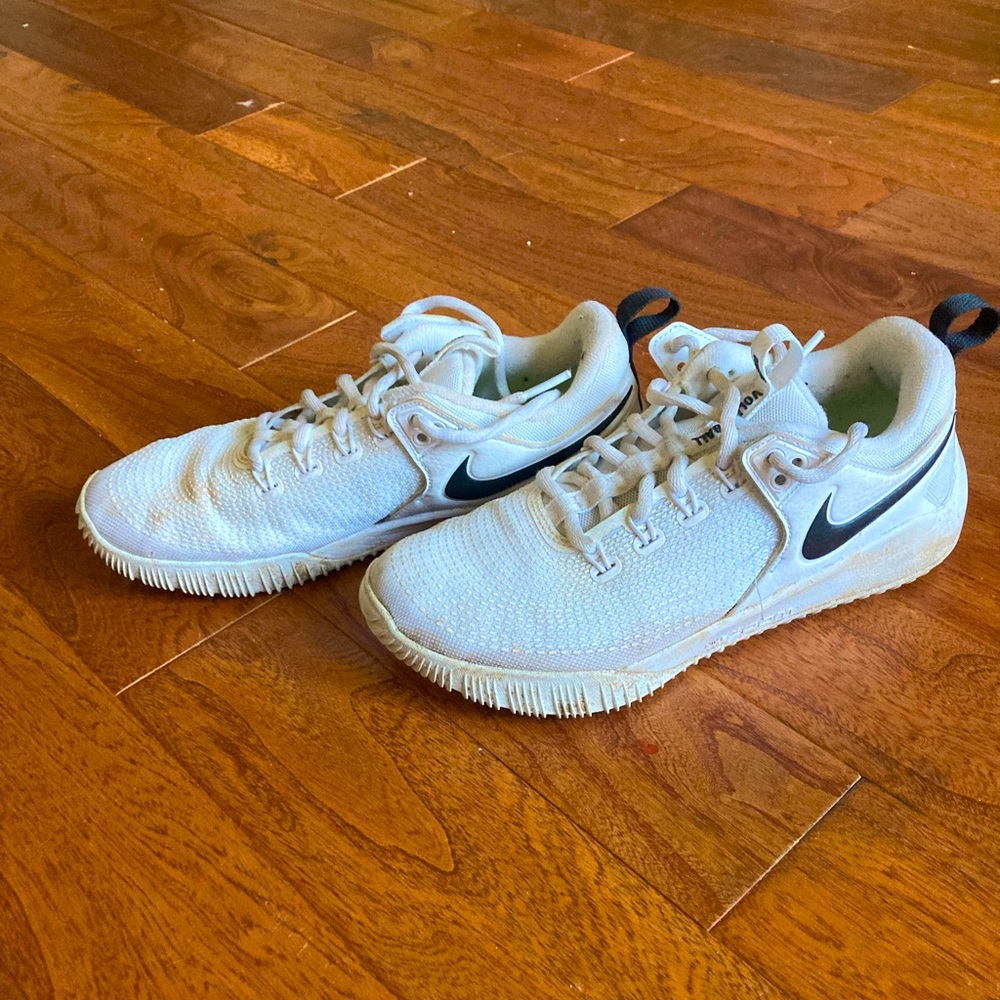 Nike Women’s Zoom HyperAce 2